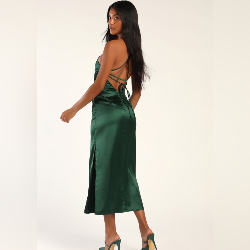LULU’S ONE SHOULDER LACE UP MIDI DRESS NWT - Picture 5 of 10